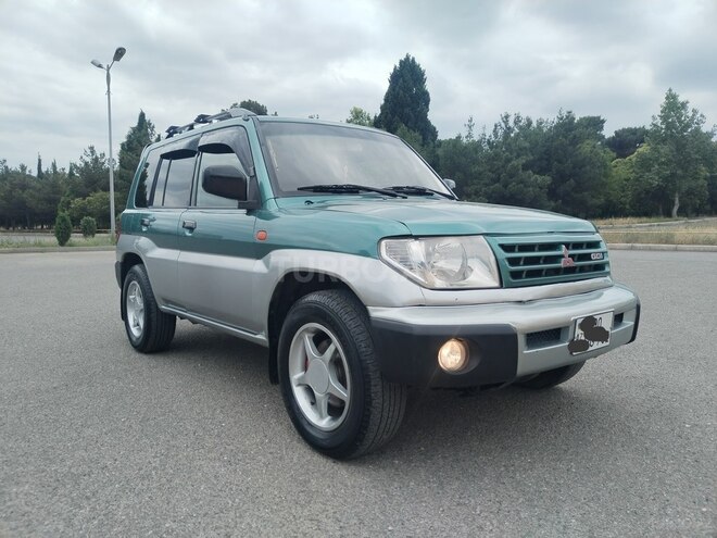 Mitsubishi Pajero io-1