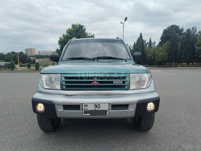 Mitsubishi Pajero io-2