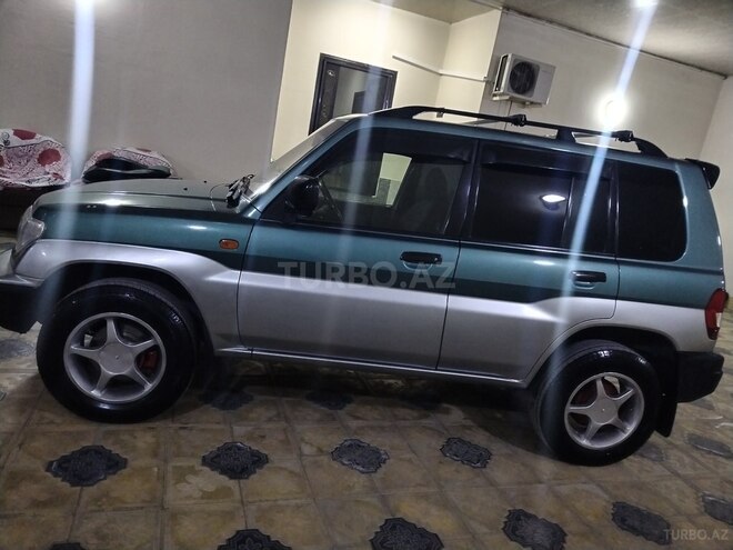 Mitsubishi Pajero io-15