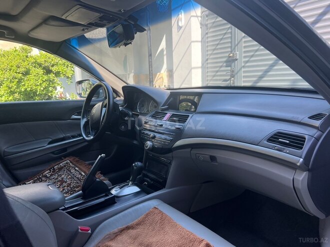 Honda Accord-12