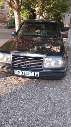 Mercedes E 250-3