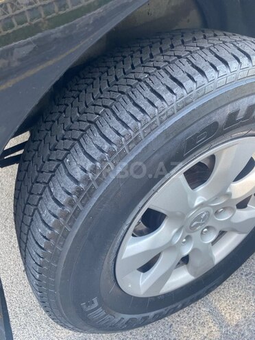 Mitsubishi Pajero-7