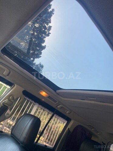 Mitsubishi Pajero-16