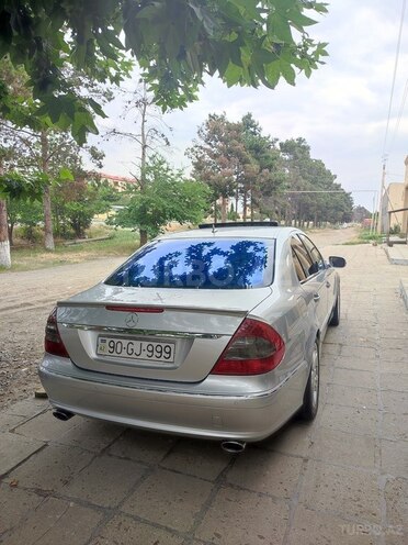 Mercedes E 220-2