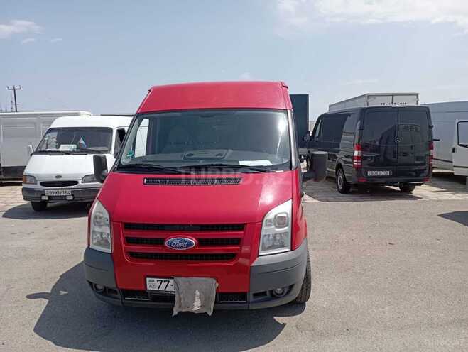 Ford Transit-1