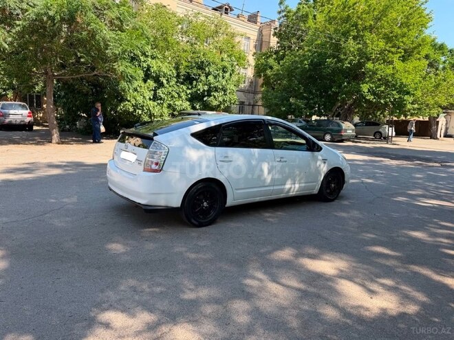 Toyota Prius-6