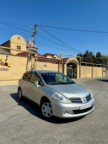 Nissan Tiida-3