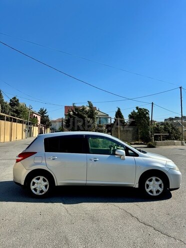 Nissan Tiida-7