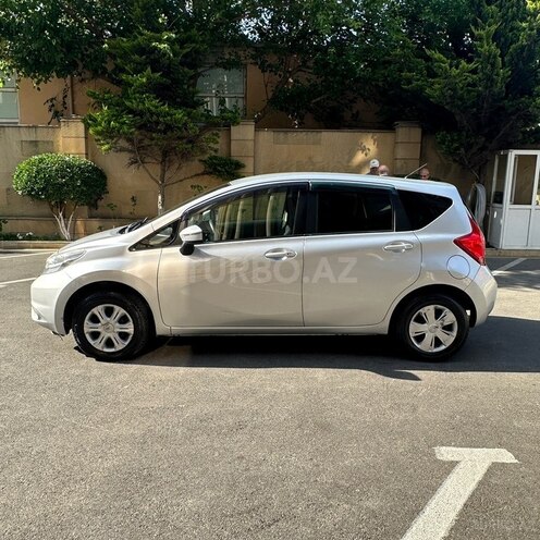 Nissan Note-4