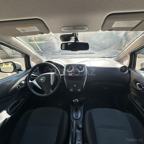 Nissan Note-7