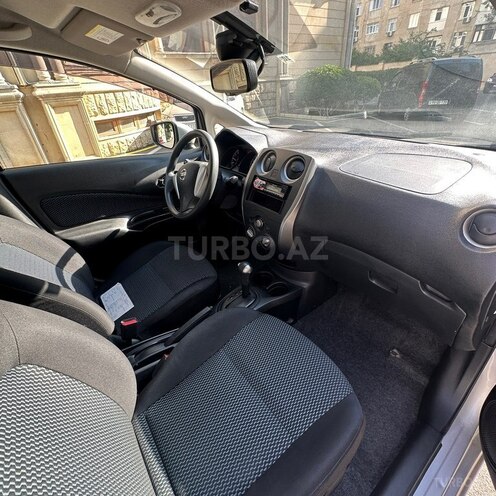 Nissan Note-8