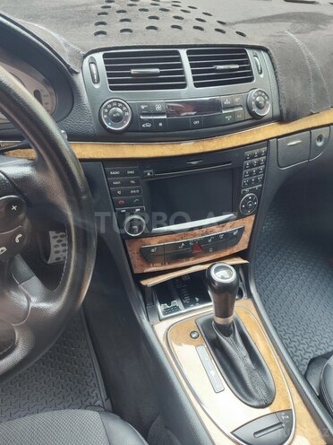 Mercedes E 220-6