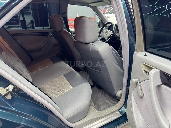 Mercedes C 200-9