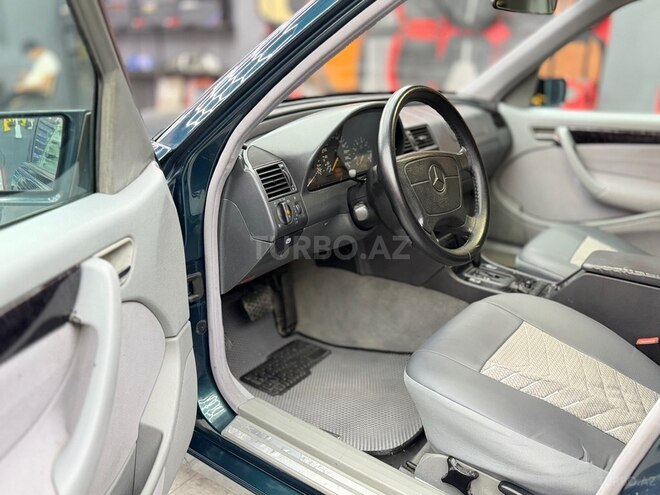 Mercedes C 200-8