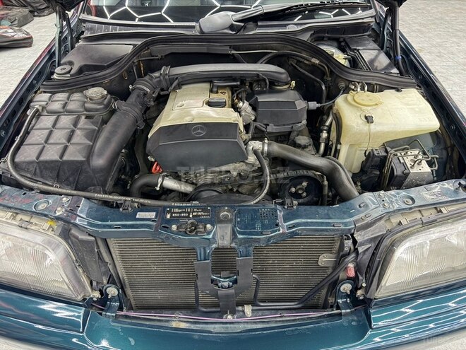 Mercedes C 200-17