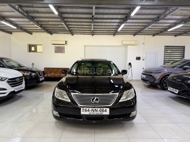 Lexus LS 460-2
