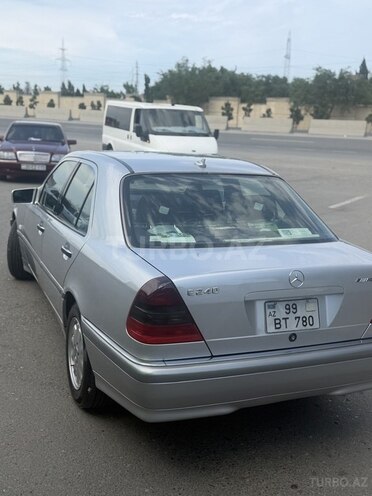 Mercedes C 240-7