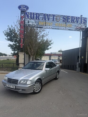 Mercedes C 240-10