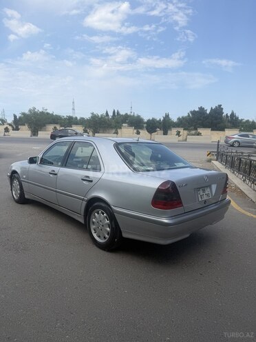 Mercedes C 240-14