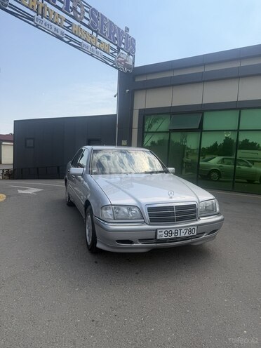 Mercedes C 240-1