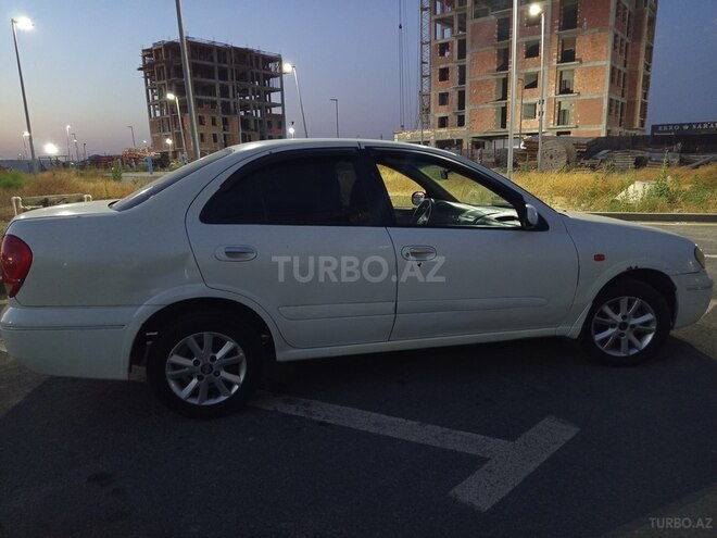 Nissan Sunny-6