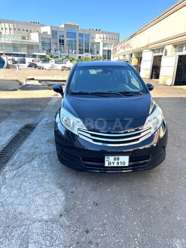 Nissan Note-1