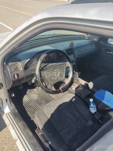 Mercedes C 200-6