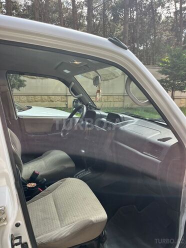 Mitsubishi Pajero io-9