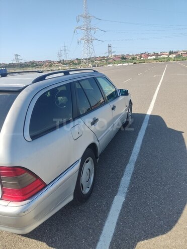 Mercedes C 200-10
