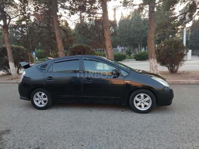 Toyota Prius-10