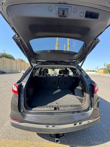 Chevrolet Equinox-5