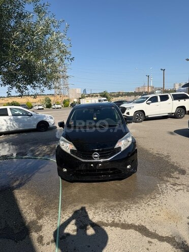 Nissan Note-1