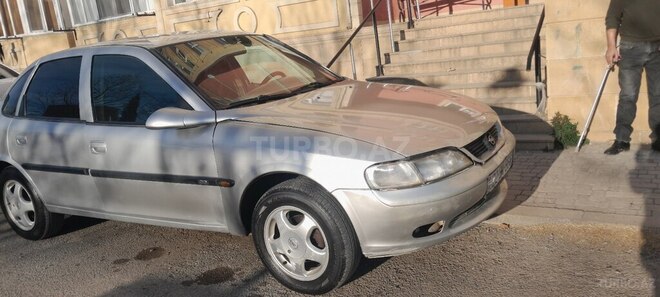 Opel Vectra-3