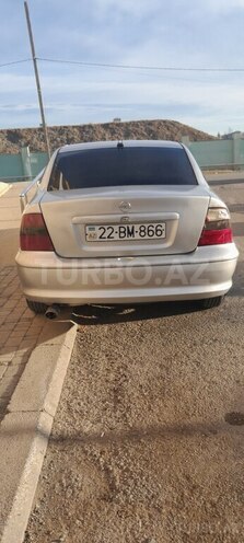Opel Vectra-13