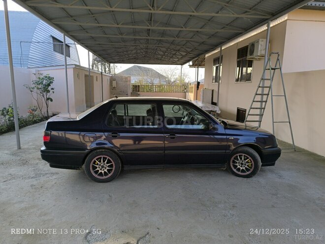 Volkswagen Vento-2