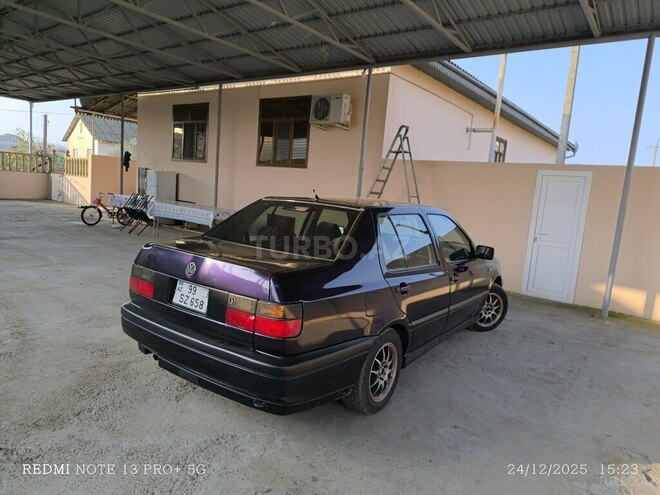 Volkswagen Vento-3
