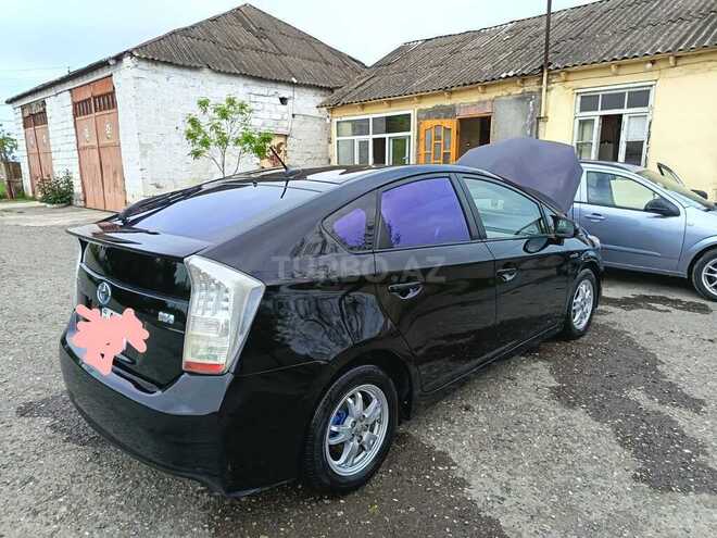 Toyota Prius-6