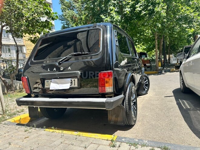 LADA (VAZ) Niva-8