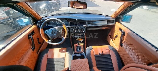 Mercedes 190-7