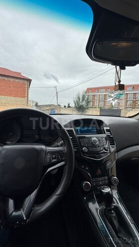 Chevrolet Cruze-13
