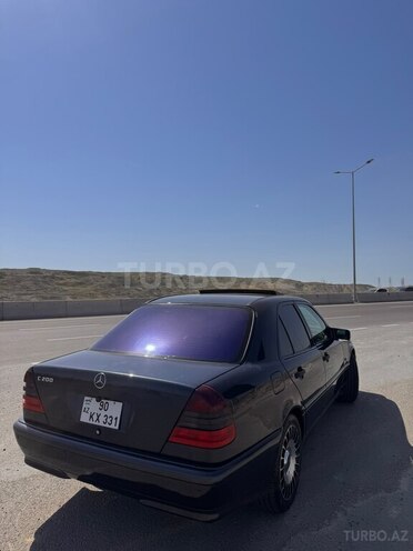 Mercedes C 200-12