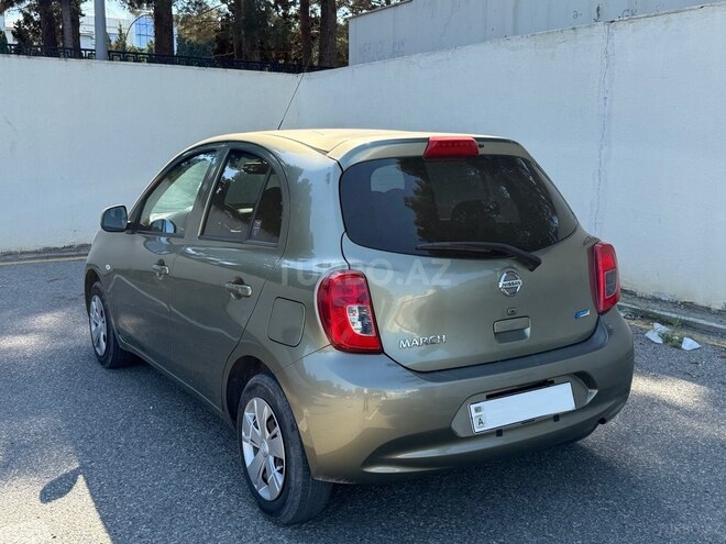 Nissan March-3