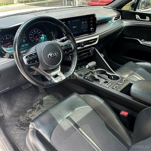 Kia K5-10