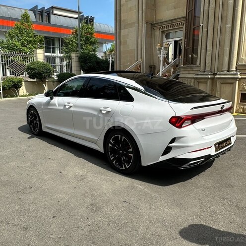 Kia K5-4