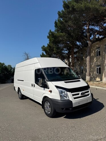 Ford Transit-2