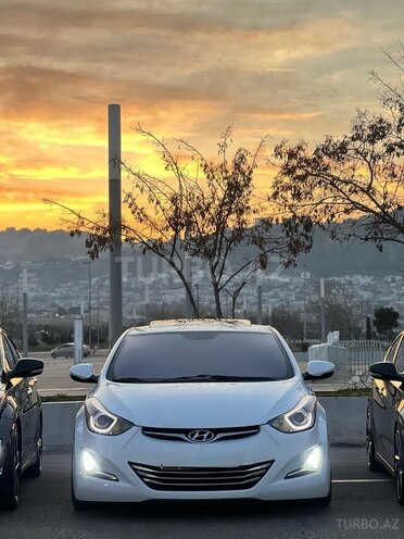 Hyundai Avante-2