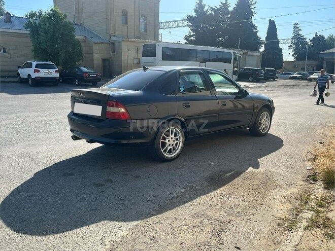 Opel Vectra-3