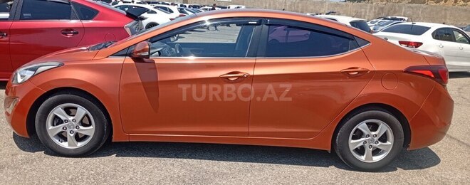 Hyundai Avante-4