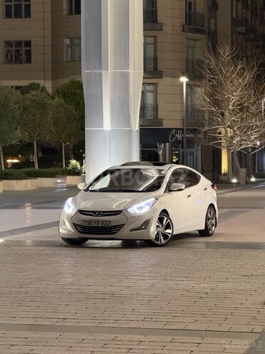 Hyundai Avante-1