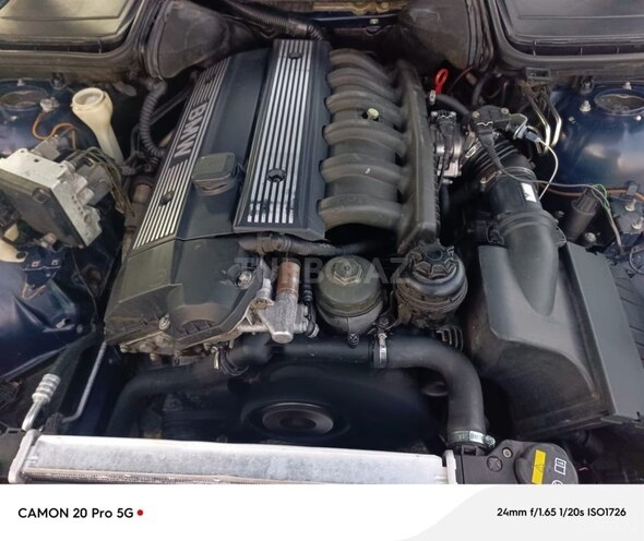 BMW 523-7